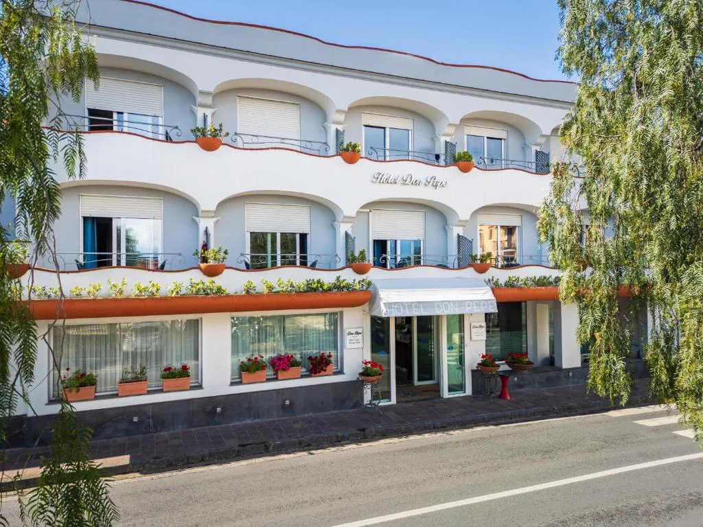 Facciata esterna Hotel Don Pepe